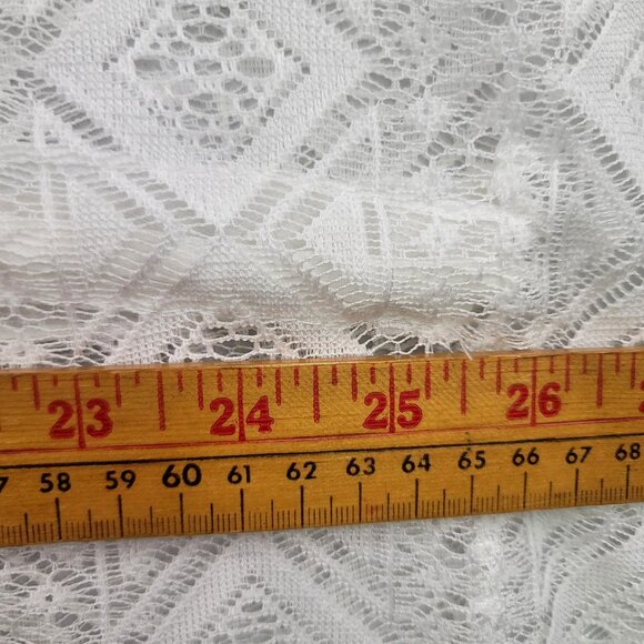 White Lace Cover-Up With Tassel Hem & Diamond Pattern Cinched Tie Waist - Picture 5 of 6